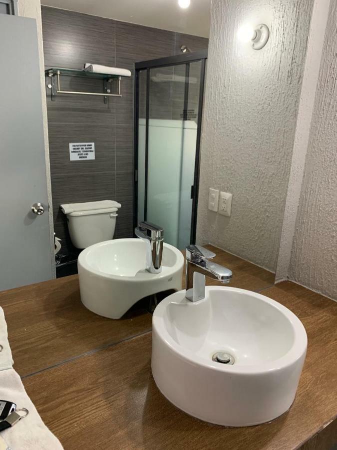 Hotel Fg 레온 외부 사진